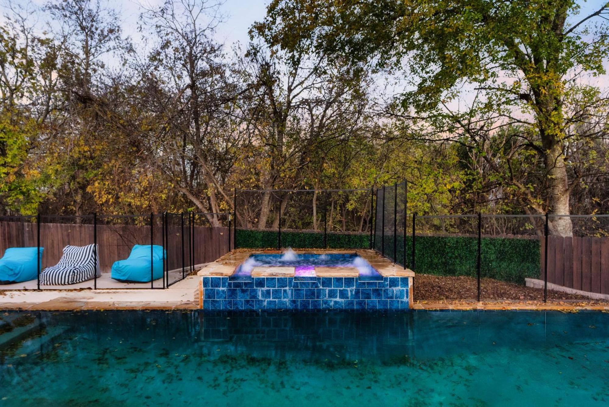 Stunning Family Home With Pool & Hot Tub - Sleeps 17 Pflugerville Zewnętrze zdjęcie